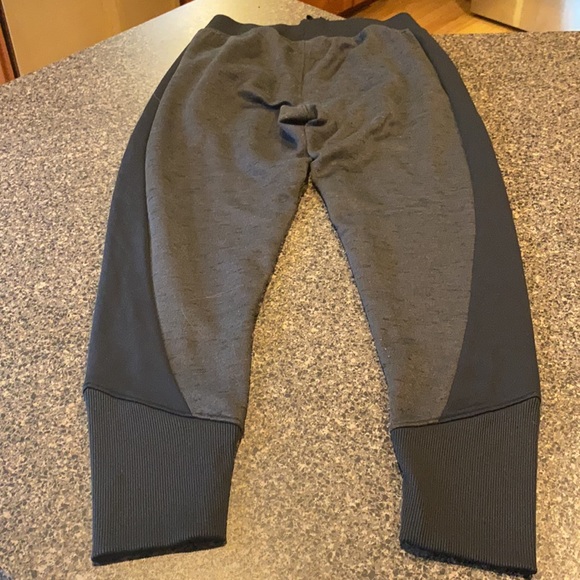 Under Armour Joggers - Picture 4 of 5